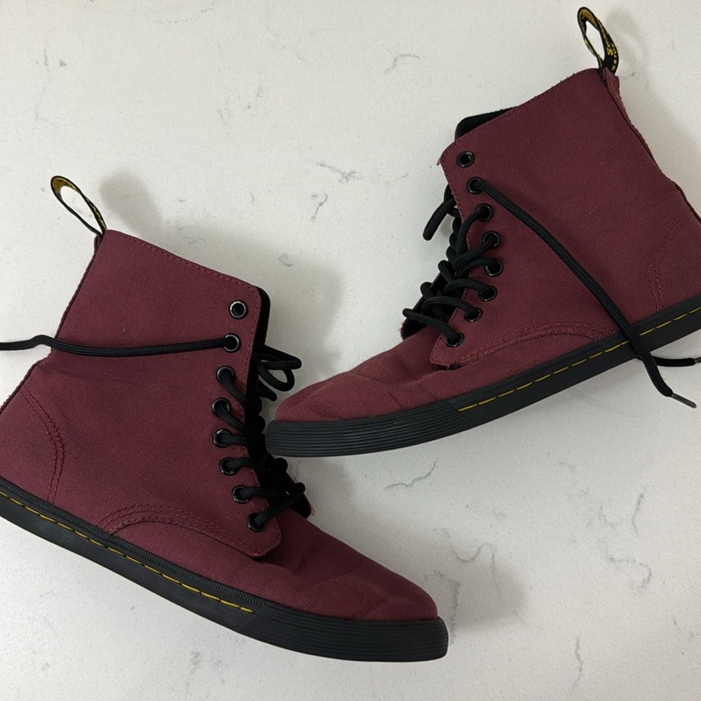 Dr. Martens mauve canvas ankle high top, women’s 5